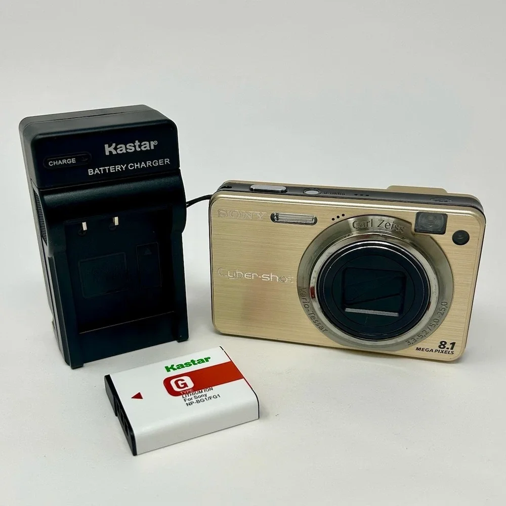 Sony CyberShot DSC-W150 Digital Camera Gold Color 8.1 MP w Battery, Charger